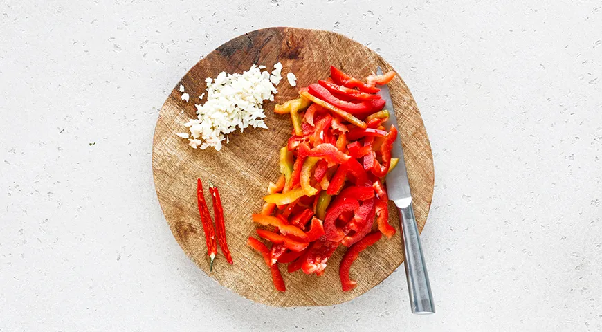 Lecho från paprika och tomater utan vinäger och olja